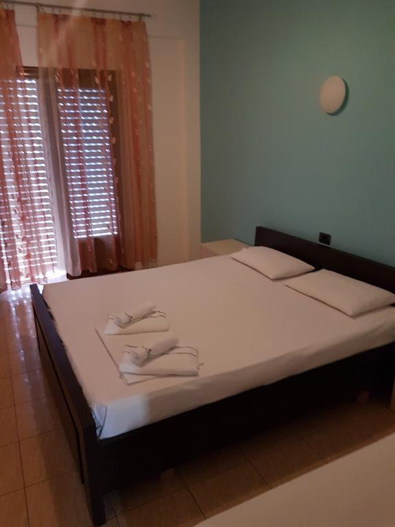 Ilias Vila Melpo Apartments מראה חיצוני תמונה