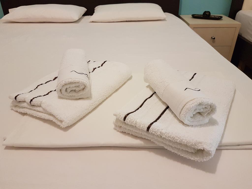 Ilias Vila Melpo Apartments מראה חיצוני תמונה